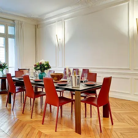 Luxurious Boulevard Saint Germain , 7eme