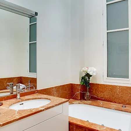 Apartment Luxurious Boulevard Saint Germain , 7eme